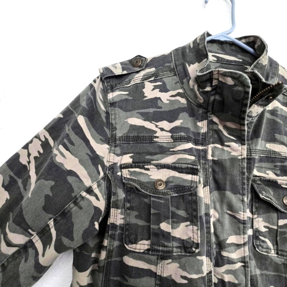 Kensie Women's Utility Jacket  Camo Army Green Size Large - Picture 4 of 9